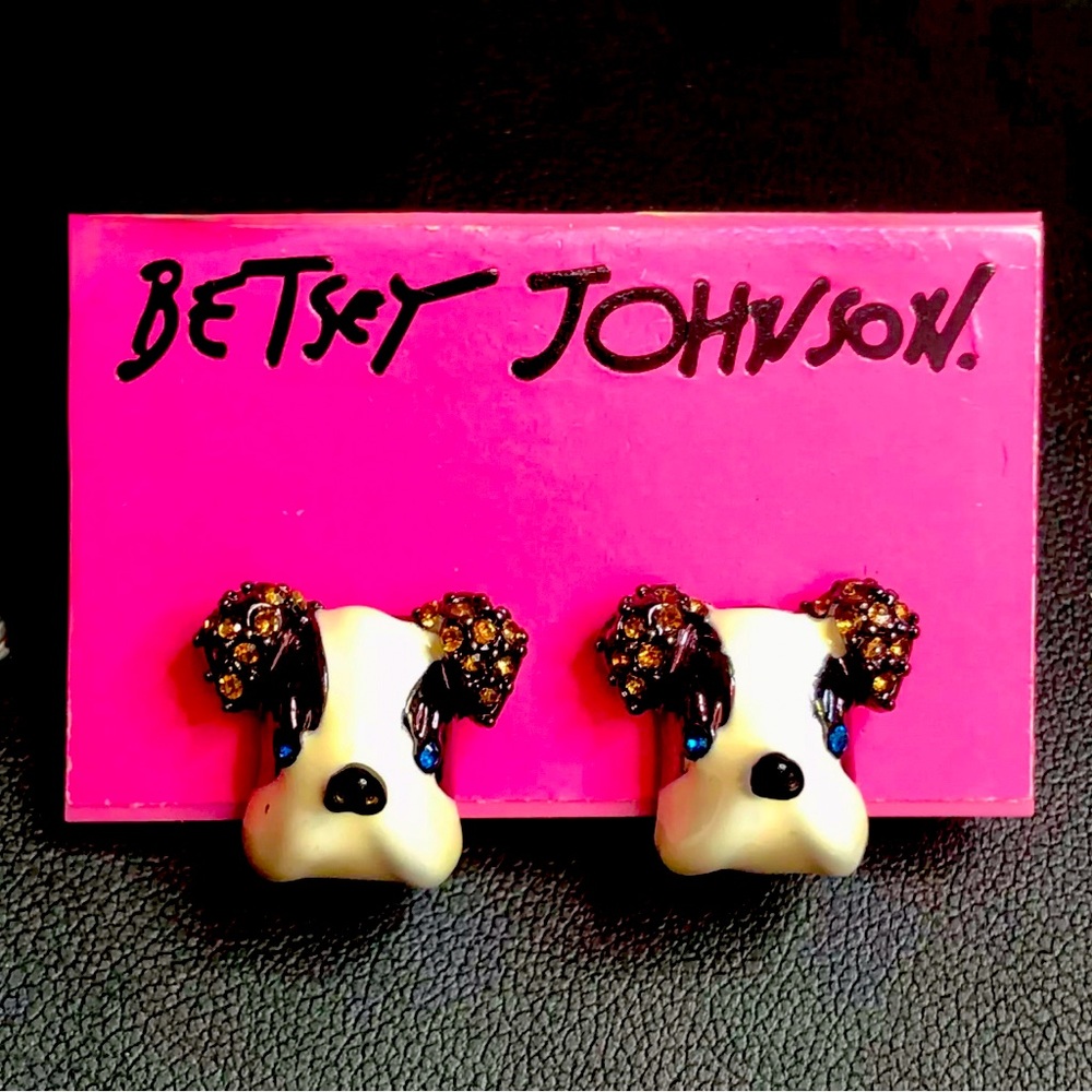 Betsey Johnson Black, Brown and White Dog Earrings!🐶